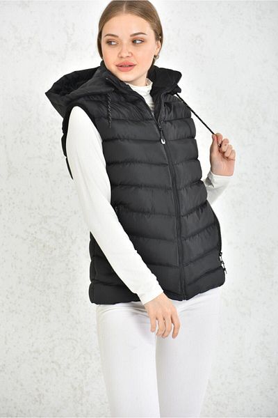WAPP Unisex Black Gel Padding Hooded Puffer Vest