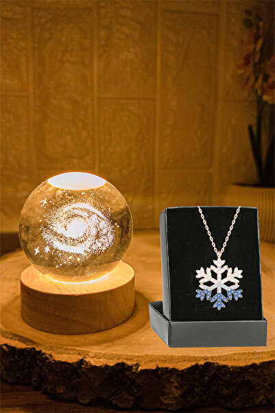 Zemtigo Samanyolu Galaksi Toz Bulutu Ahşap Standlı Led Işıklı Cam Ay Küre Ve Zirkon Kar Tanesi Kolye
