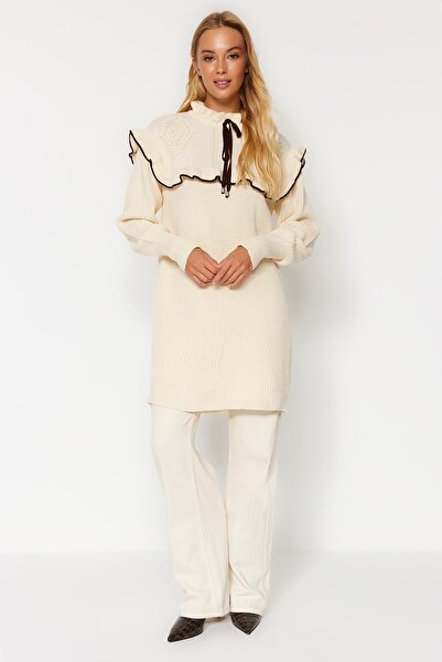 Trendyol Modest Krémově černý pletený svetr TCTAW24AK00171