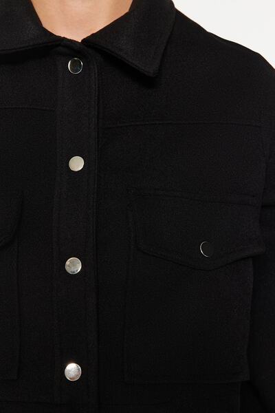 Trendyol Collection Kabát Black Crop Stamped Jacket TWOAW24MO00131