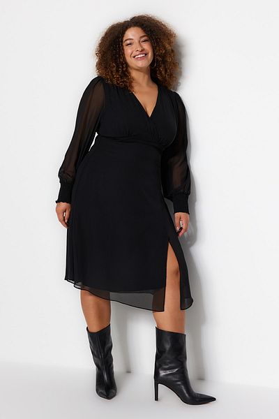 Trendyol Curve Φόρεμα με μαύρο σκίσιμο A-Cut - TBBAW24AH00040