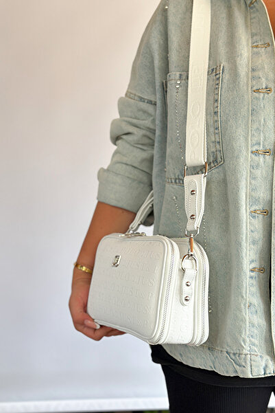 Just Polo حقيبة كتف نسائية متوسطة الحجم مصنوعة من القطن المنسوج يوميًا مكونة ...