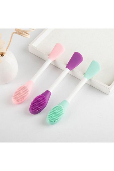 Muggio 1 Double Sided Silicone Face Mask - Application and Peeling Brush