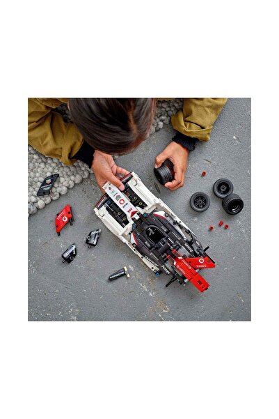 LEGO Formula E Porsche 99X Electric Çek-Bırak Yarış Arabası 42137 (422 Parça)