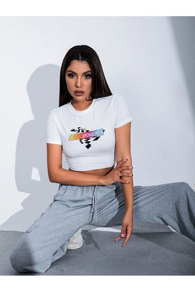Jose Clothing Λευκό εμπριμέ κοντομάνικο Crop Top - Βρεφική μπλούζα που εφαρμόζει στο σώμα