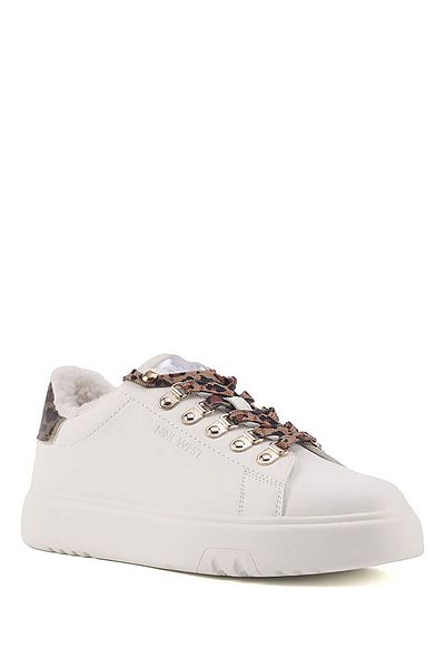 Nine West حذاء رياضي نسائي أبيض من SEON 3PR