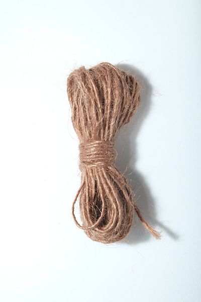 Eskişehir hobi sanat 5 μέτρα καφέ χρώμα Σχοινί γιούτας χωρίς κερί 1,3 mm Πάχος Σχοινί καραμπίνερ Σχοινί κονιάκ