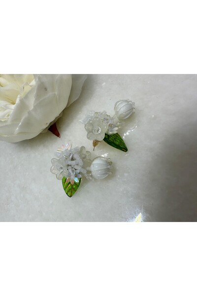 MFM STORE نموذج زهرة بيضاء هدية القرط