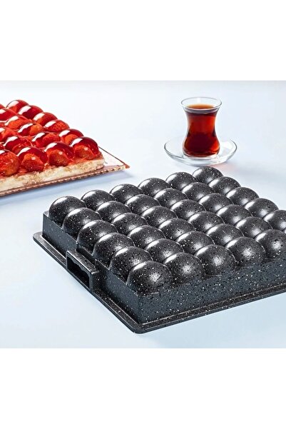 Esta Atom Kartopu Kek Kalıbı 28 cm – Şık Tasarım, Kusursuz Pişirme Deneyimi