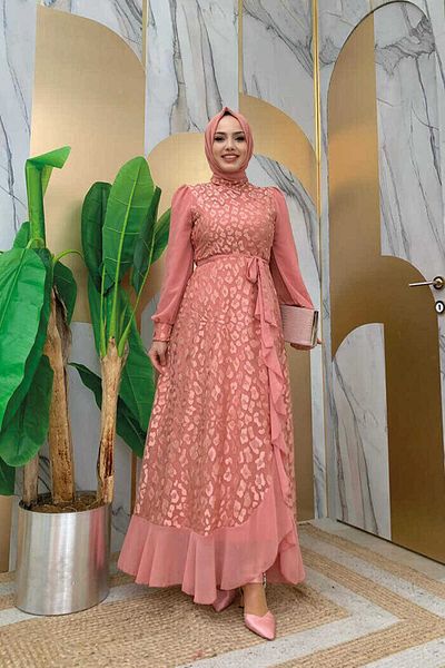 Bym Fashion Δαντελένια φόρεμα με λεπτομέρεια σιφόν βολάν 3783 σκόνη