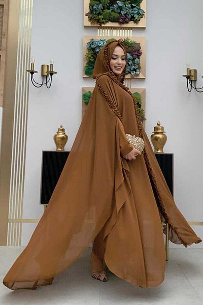 Bym Fashion Hooded Specified Parts Ruffle Λεπτομερές Σετ βραδινό φόρεμα με μπαλάκι 3778 Tan