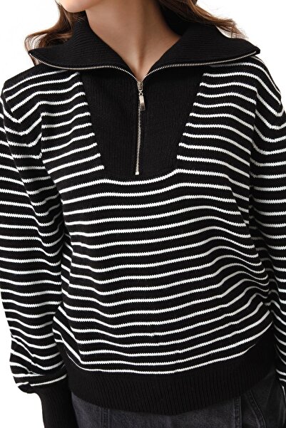 Lafaba Women's Black Zipper Detailed Striped Knitwear Sweater