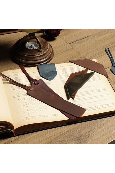 LONDO SEMI DE CĂRĂT TRIANGULARE FĂCUT MÂNĂ PIELE VERITĂ (SET DE 2)