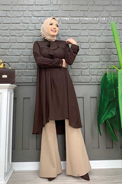 Bym Fashion Chiffon-Tunika mit Kragendetail, taillierten Ärmeln und Bündchen, 2454, Braun