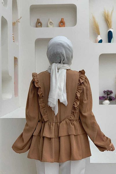 Bym Fashion Μπλούζα με βολάν λεπτομέρεια ελαστική μέση όψη 5207 μαύρισμα