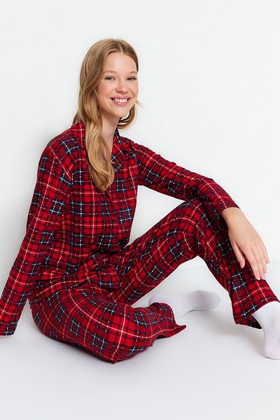 Trendyol Collection Weicher, rot karierter Strick-Pyjama - Sleep Band Brushed Thmaw24pt00100