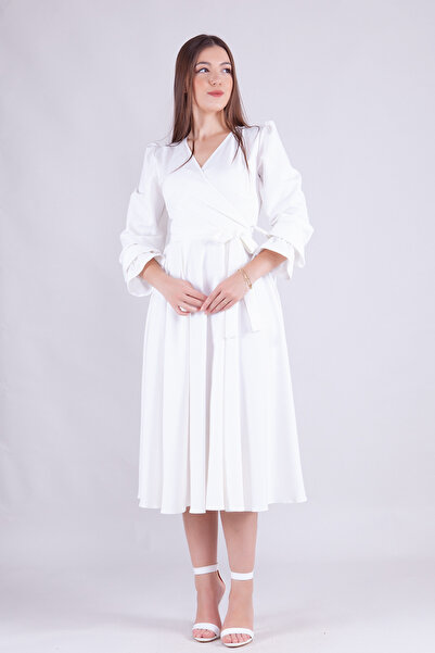 NO48 Beyaz Midi Boy Kadın Kruvaze Yaka Kol Ucu Fırfırlı Uzun Kol Kol Ucu Fırfırlı Kuşaklı Elbise