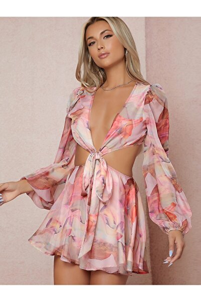 FASHION COCKTAIL Derin Dekolteli Bağlamalı Uzun Kollu Şirin Astarı Şortlu Bağlamalı Tulum