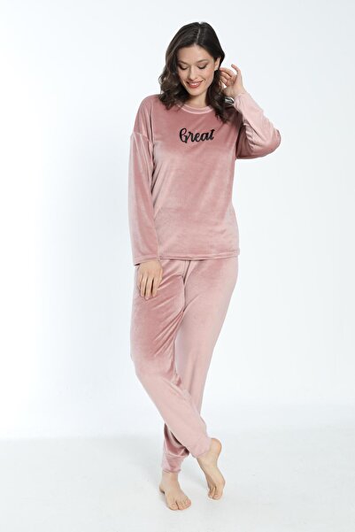 Estiva Women's Winter Great Written Soft Velvet Pajama Set