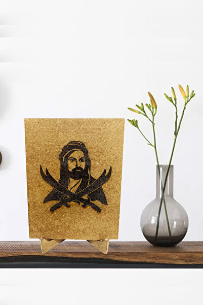 Emach Dizayn Dekoratif Hz. Ali Portresi Ahşap Üzerine Kazıma Ahşap Ayaklı