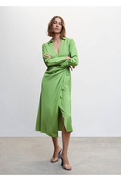 MANGO Woman Σατέν ντραπέ φόρεμα