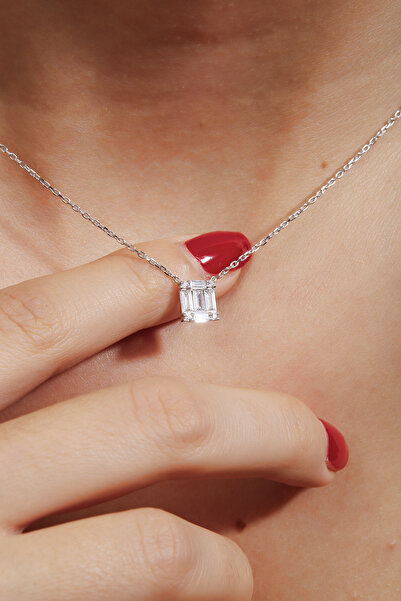 Joy of Jade Cristal Kolye 1 Mikron Rodyum Kaplama (925 Ayar Gümüş Üzerine) Zirkonyum