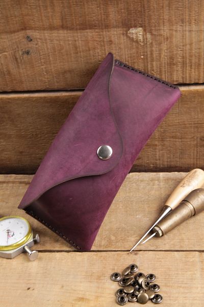 New Coast Leather 1900's Калъф за очила от 100% ръчно изработена и естествена кожа в лилаво