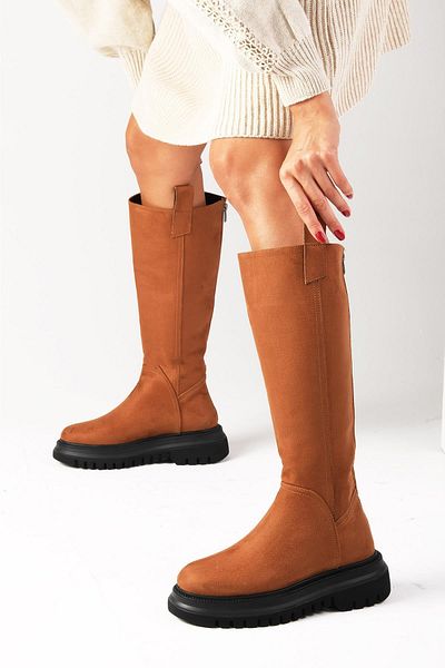 Mio Gusto Hellbraune, mit Fell gefütterte Wildlederstiefel für Damen mit Reißverschluss auf der Rückseite
