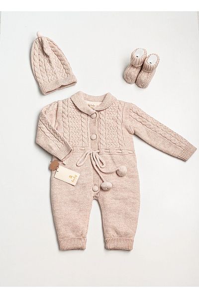a baby Baby Jumpsuit Lamb Lined booties and gloves with pompom