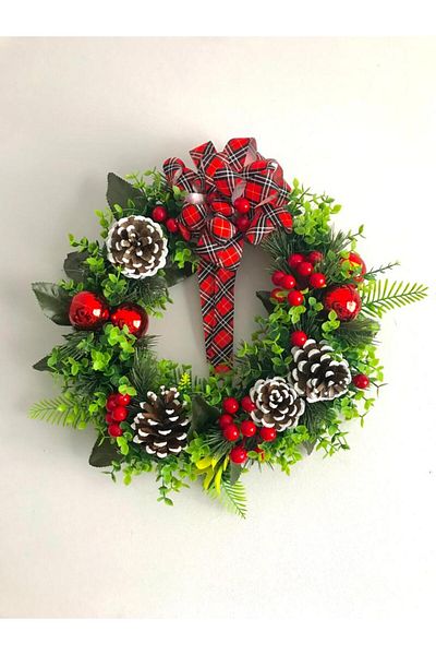 Beykan New Year Concept Lucky Kokina Door Ornament