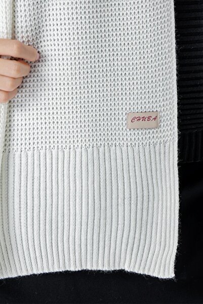CHUBA Women's Soft Buttoned Knitted Detailed Scarf Beanie Set Ecru 24W132