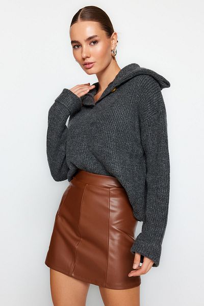 Trendyol Collection Коричнева спідниця зі штучної шкіри з високою талією міні Orme TWOAW24ET00154
