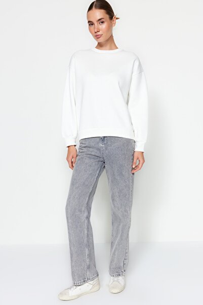 Trendyol Collection Ecru Thick Inside Fleece Regular/Normal Fit Crew Neck Basic Pletená mikina TWOAW24SW00101