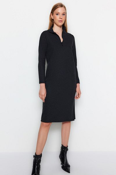 Trendyol Collection Anthracite Thessaloniki/Knitwear Look με φερμουάρ ψηλό γιακά με σκίσιμο μίντι πλεκτό φόρεμα TWOAW24EL00597