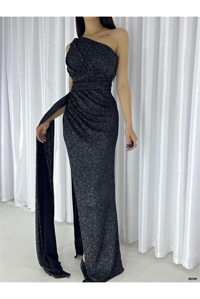 Mekafashion Чорна сукня з блискітками та хвостом 582399