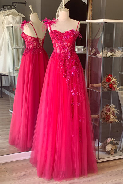 Lenta Moda Fuşya Dantel Kaplı ve 3 boyutlu Çiçek Detaylı Transparan Maxi Abiye/Gece Elbisesi