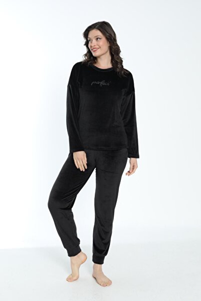 Estiva Women's Winter Perfect Written Soft Velvet Pajama Set