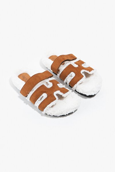 NİŞANTAŞI SHOES Papuci de damă cu talpă plată cu blană din piele intoarsa maro