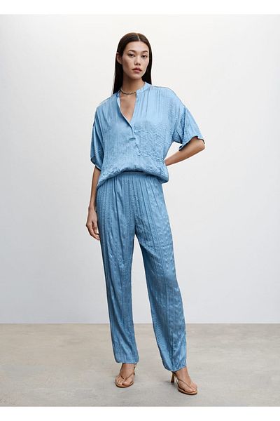 MANGO Woman Pantaloni plisați din satin