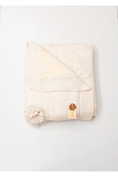 a baby بطانية أطفال محبوكة من صوف الحمل