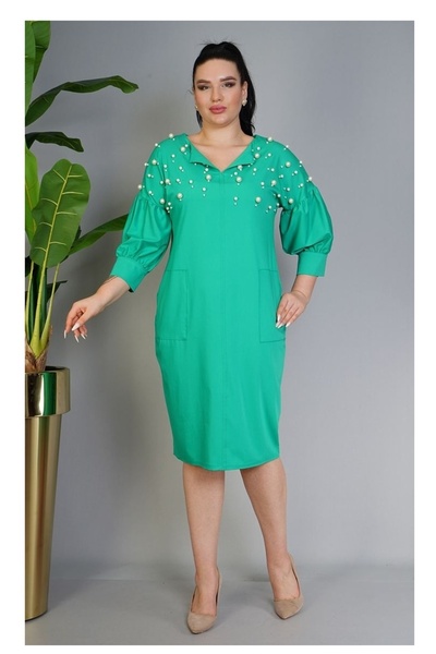 ModaMania فستان كبير الحجم بياقة مطرزة وأكمام بالون