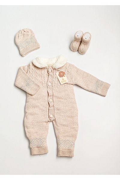 a baby Baby Jumpsuit Lamb Lined booties and gloves with pompom