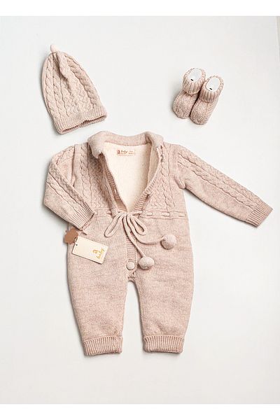 a baby Baby Jumpsuit Lamb Lined booties and gloves with pompom