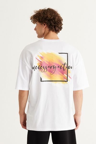 AC&Co / Altınyıldız Classics Weißes, übergroßes, locker geschnittenes, bedrucktes T-Shirt aus 100 % Baumwolle mit Rundhalsausschnitt für Herren
