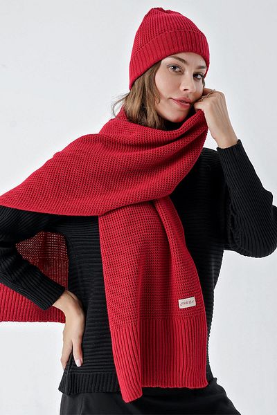 CHUBA Women's Soft Buttoned Knitted Detailed Scarf Beanie Set Red 24W132