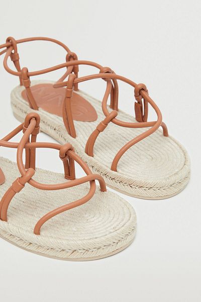 MANGO Braune Damensandalen 37000822