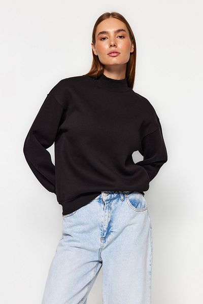 Trendyol Collection Schwarzes Strick-Sweatshirt mit lockerer Passform und Stehkragen