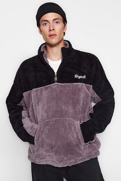 Trendyol Collection Schwarzes Plüsch-Sweatshirt in UniSex – Übergröße, Farbblock, warm TMNAW22SW1477