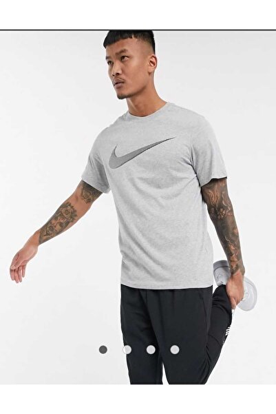 Nike Dri-FIT Erkek Antrenman Tişörtü CNGSTORE