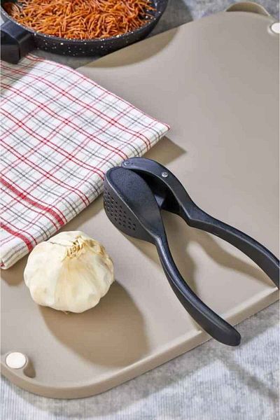 AKBELLİ GROUP Casting Garlic Paste